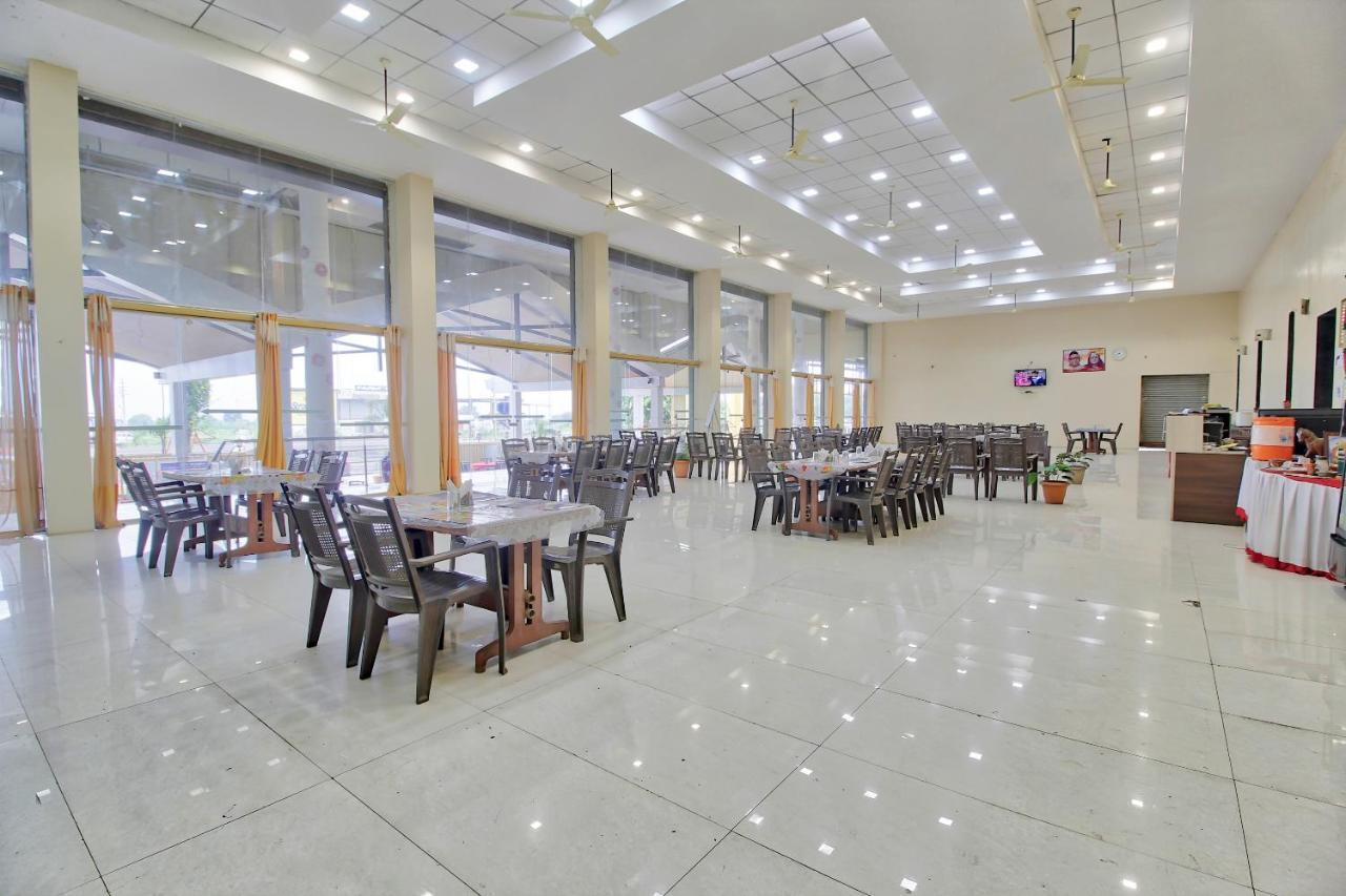 Oyo 61311 Maharaja Agrasen Resort And Lodging Buldhana Екстериор снимка
